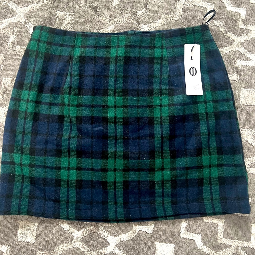Large women skirt